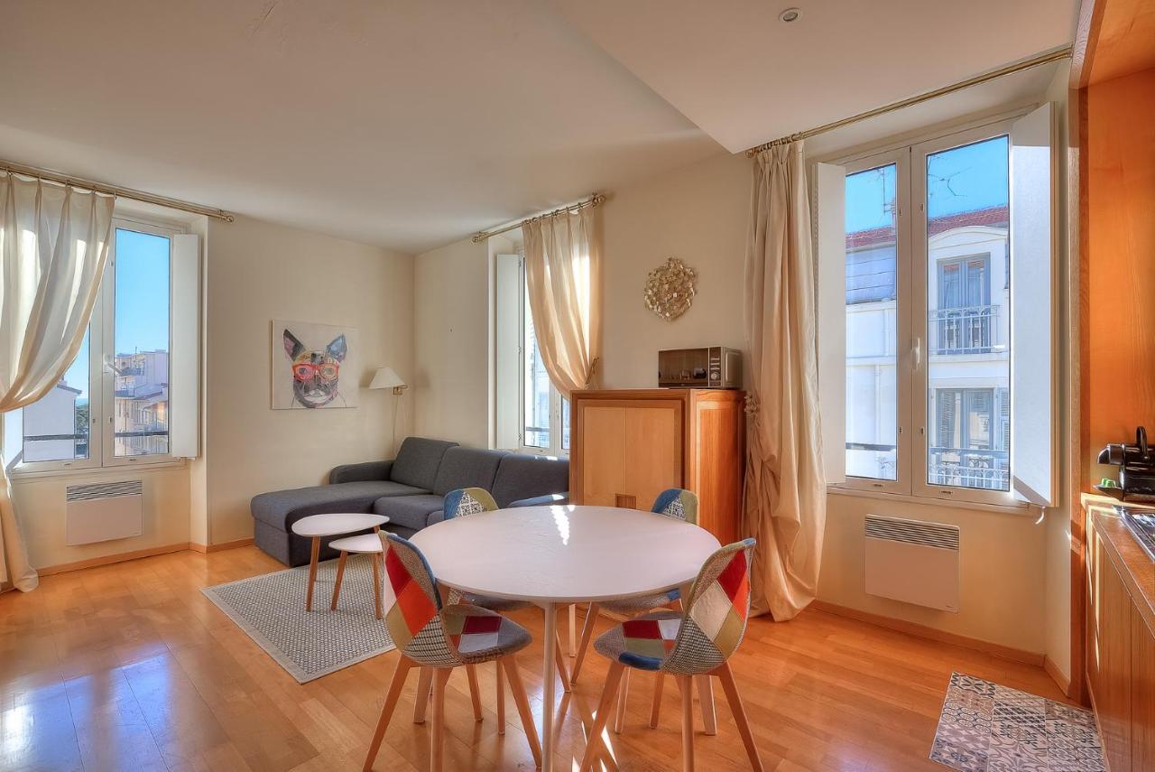 Bed & Breakfast Lumineux Appartement- Carre D'or- Proche Mer *