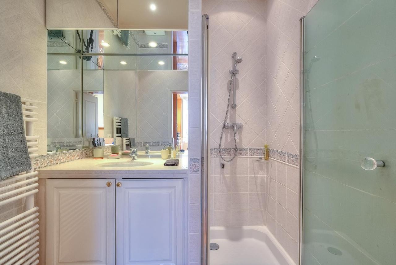 Bed & Breakfast Lumineux Appartement- Carre D'or- Proche Mer
